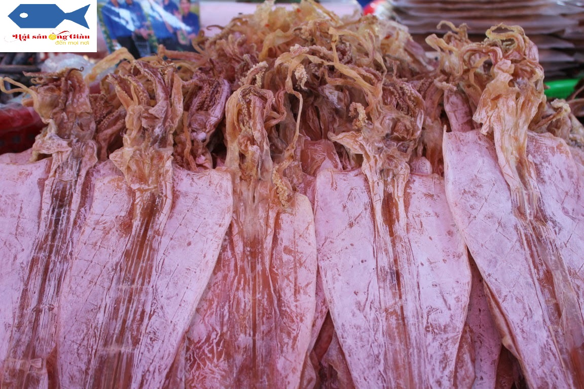 Fresh seafood Price delicious dried squids in Saigon Dried